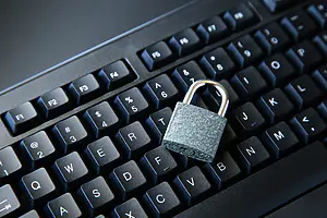 SpiceCRM w sektorze publicznym – RODO, podpisy elektroniczne i zgodność z przepisami