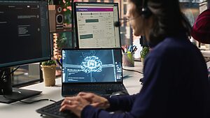 Funkcje AI w SpiceCRM: zadania ze spotkań, dane z podpisów e-mail i dokumentów